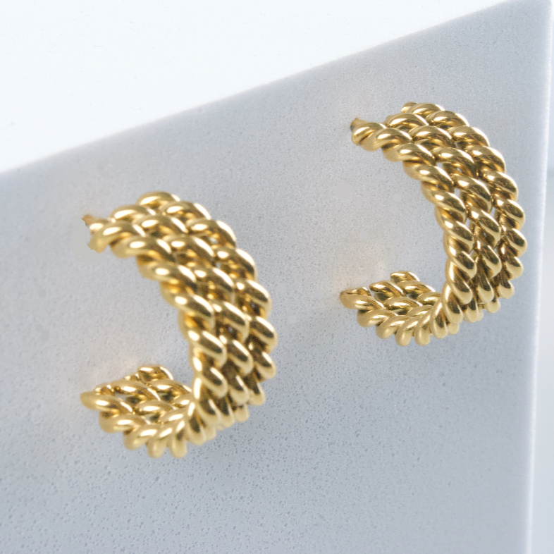 Aretes Triple Twist