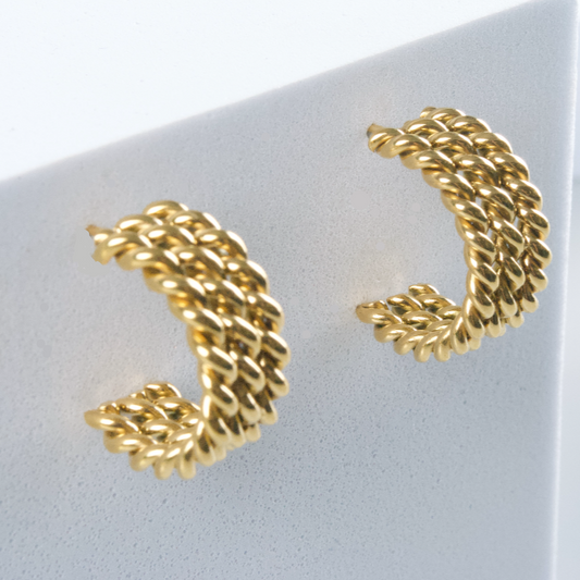 Aretes Triple Twist